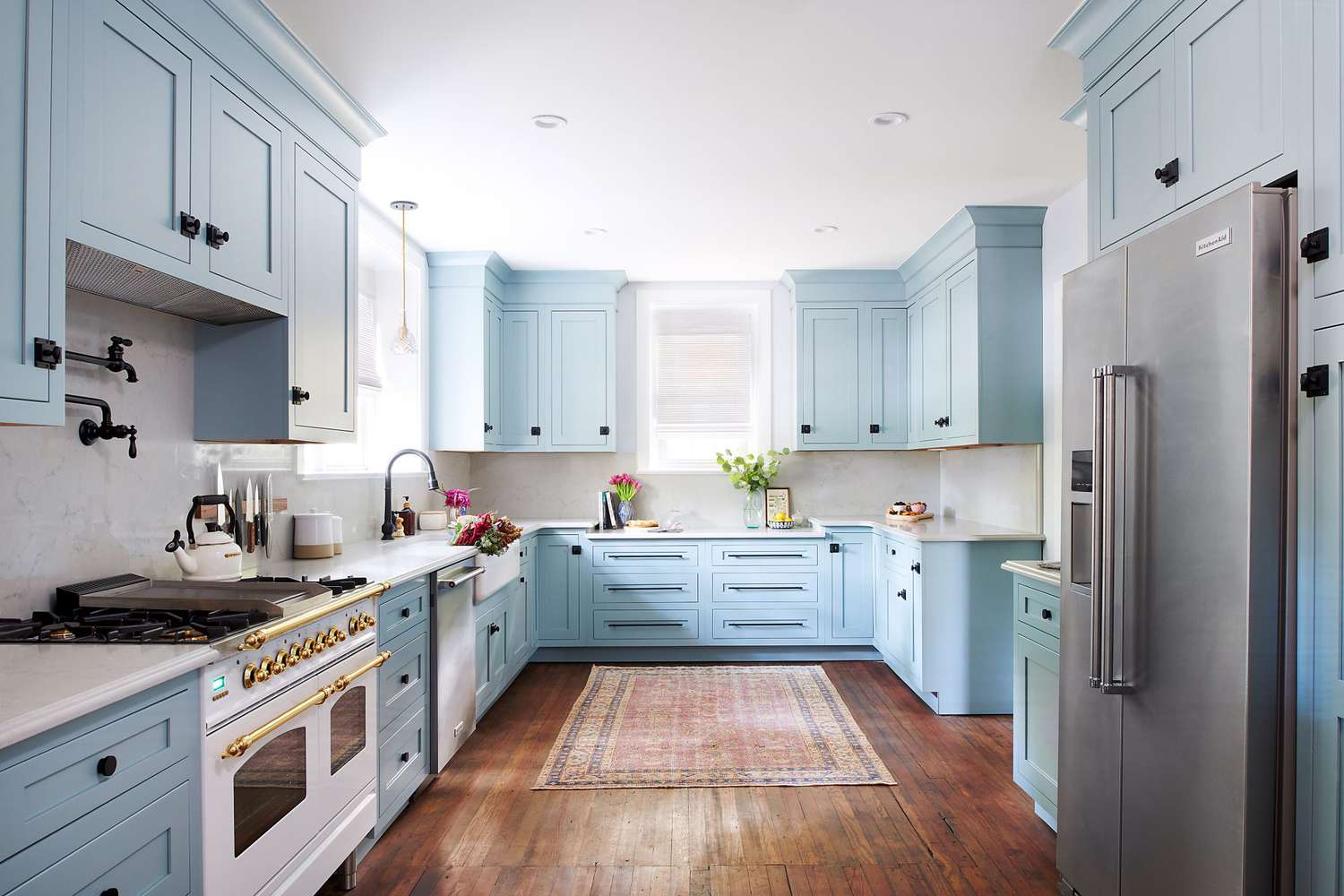 Best Paint for Cabinets: Durable & Stylish Picks